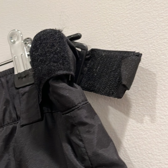 Rawik snow and ski pants.  Young large. Black. Waterproof. - Picture 8 of 9